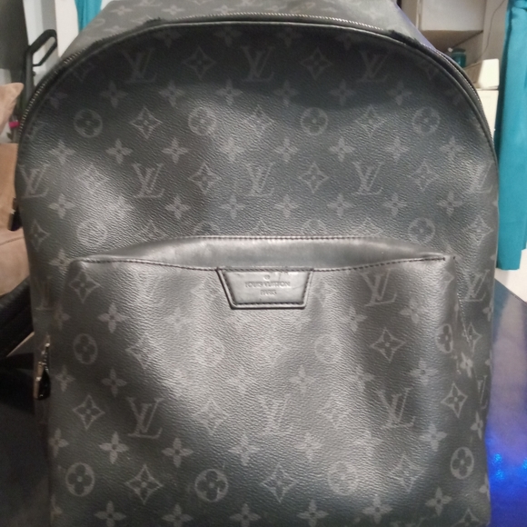 Louis Vuitton Monogram Eclipse backpack - Picture 3 of 5